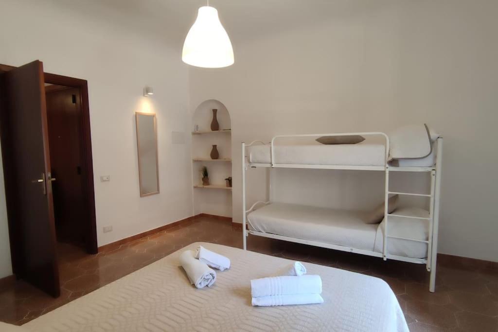 Casa Vacanze U Curtigghiu Cefalù Eksteriør bilde